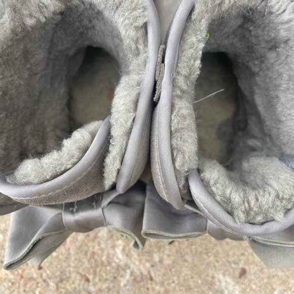 Cute Ugg boots good condition some dirt/spots size 7 - Picture 5 of 7